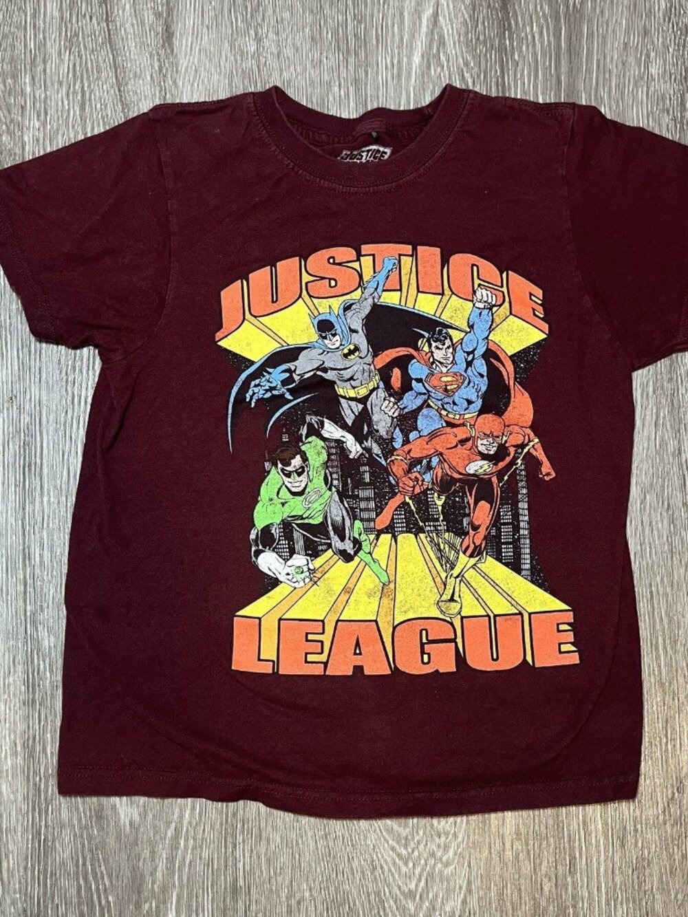 Boys Justice League T-shirt size Medium